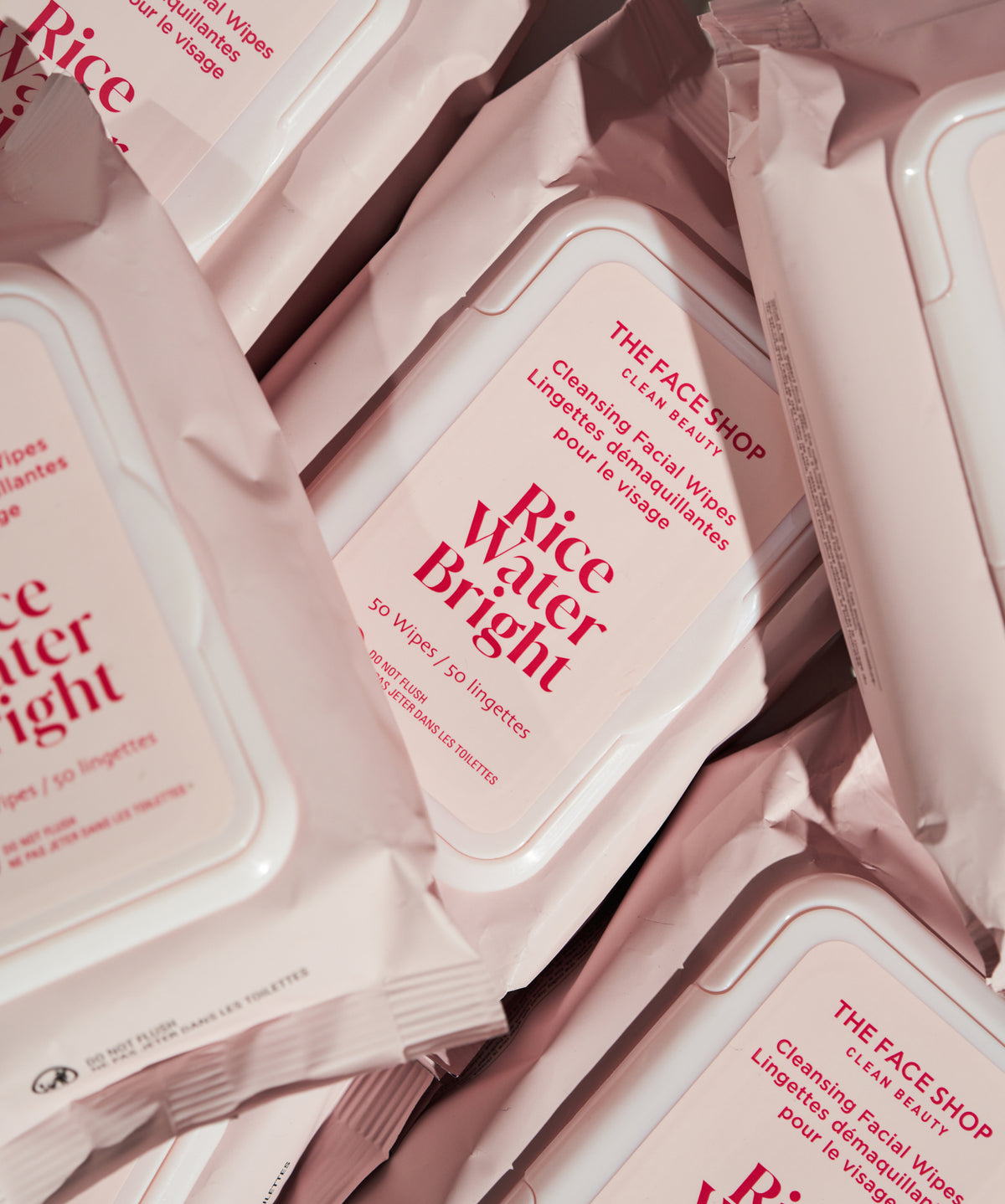 Close-up of THE FACE SHOP Rice Water Bright Cleansing Facial Wipes – Infused with Rice Water and Rice Bran Oil for Gentle Cleansing
