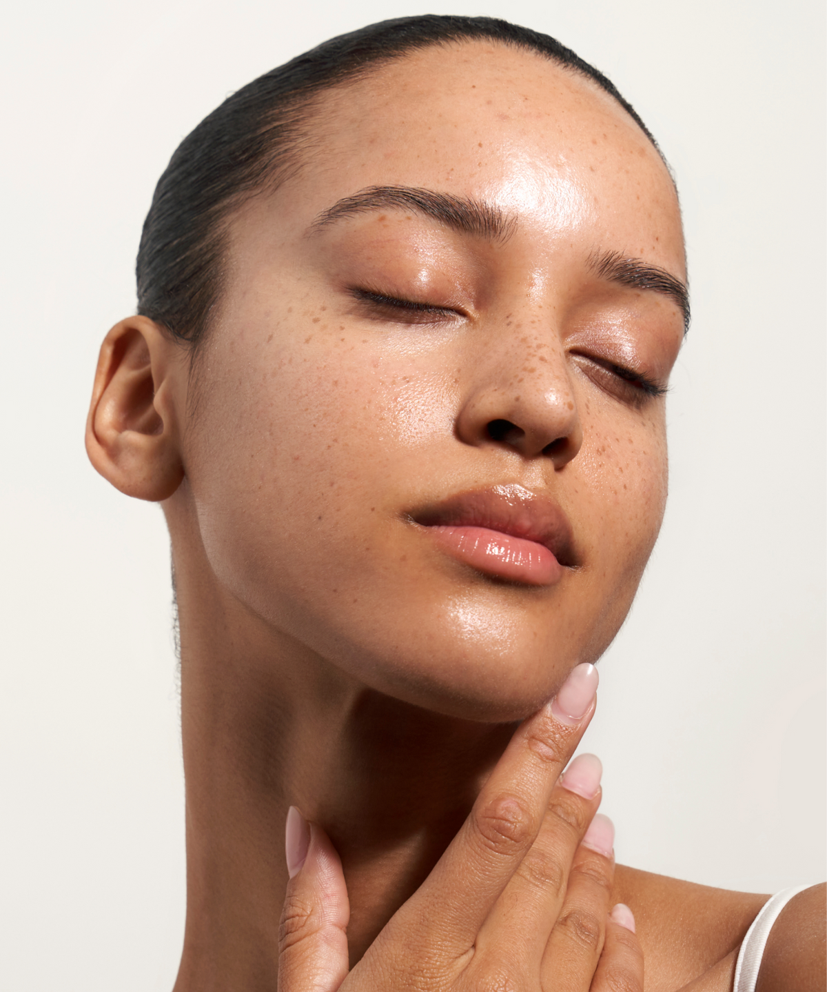Dew Guard Milky Sun Serum SPF 40