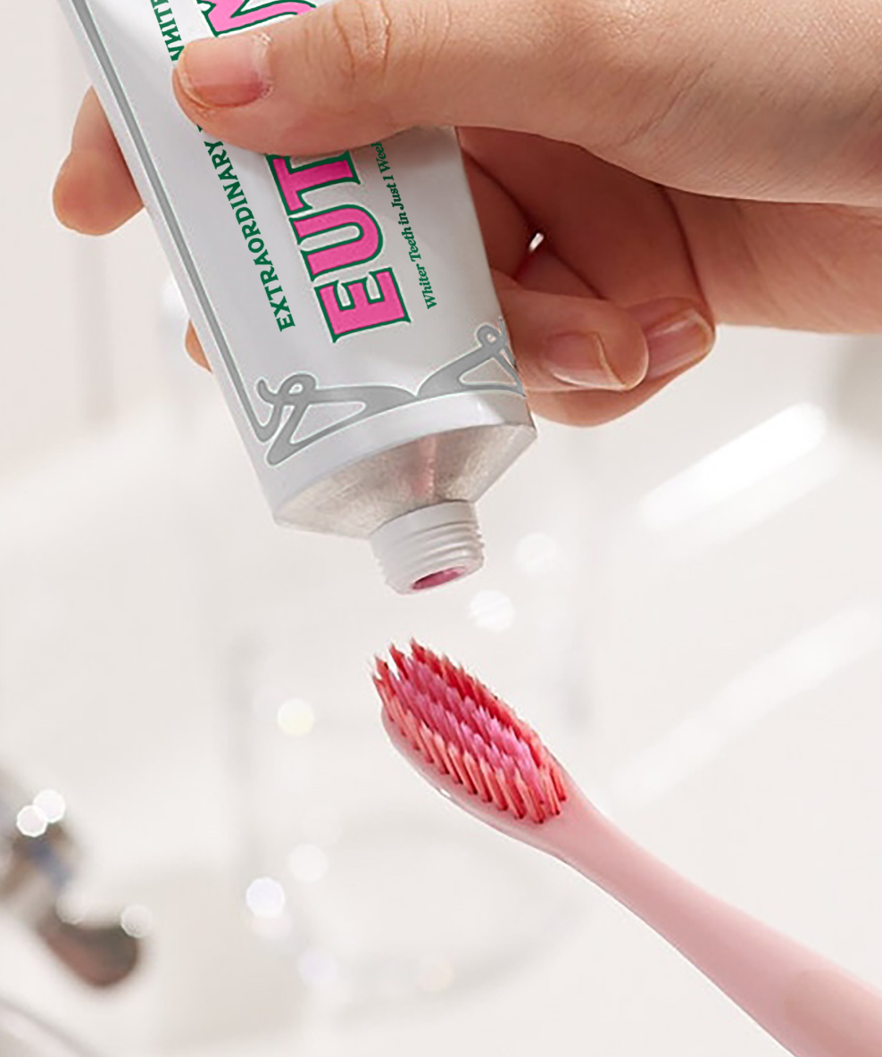 Whitening Toothbrush 2-Pack (Pink)