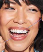 Whitening Dental Floss Peppermint Twist Model