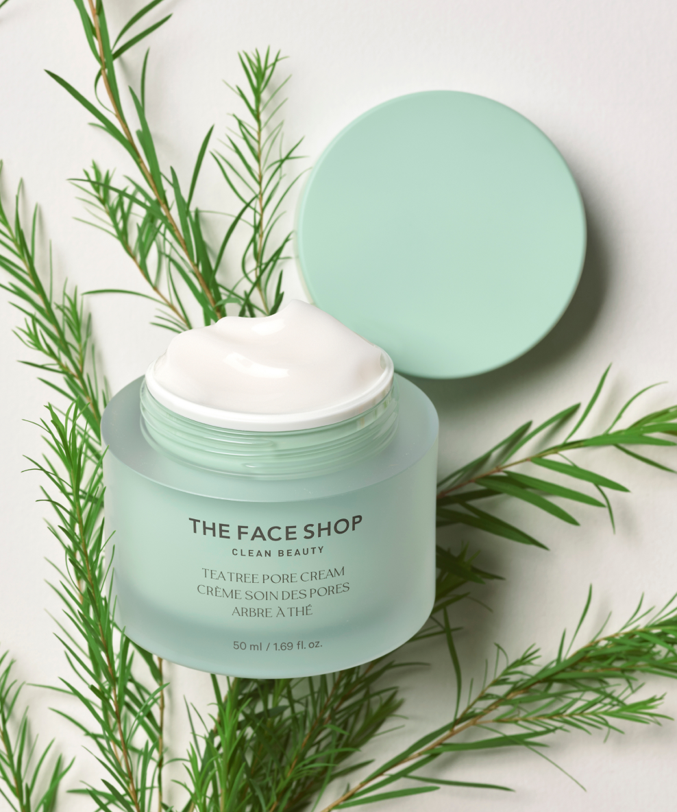 An image of The Face Shop Tea Tree Pore Cream jar, open.